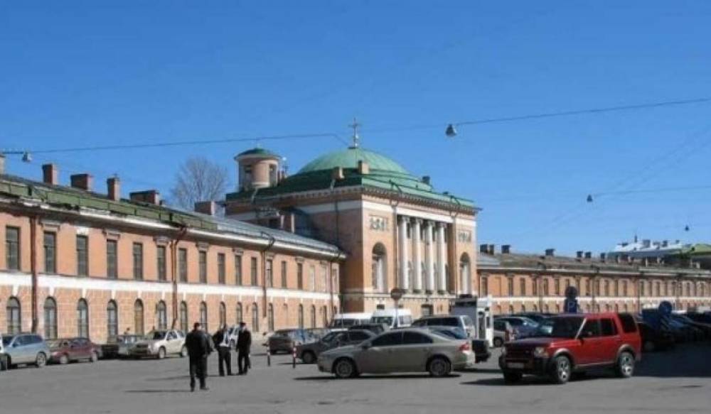 В Петербурге представят проекты реконструкции Конюшенного ведомства