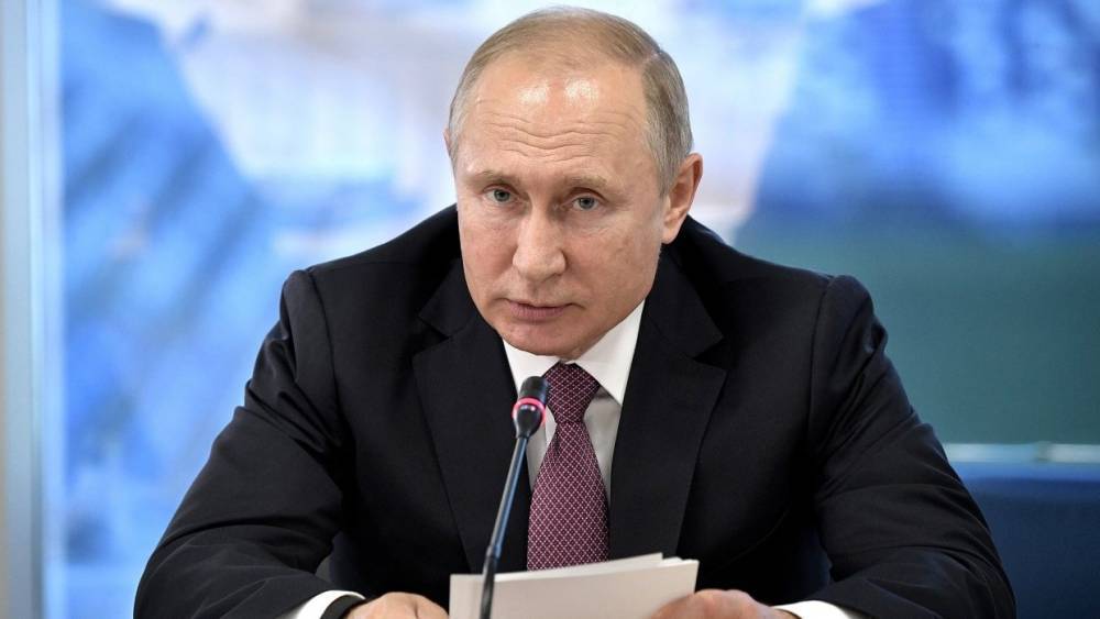 Путин подписал поправки в бюджет на 2019 год
