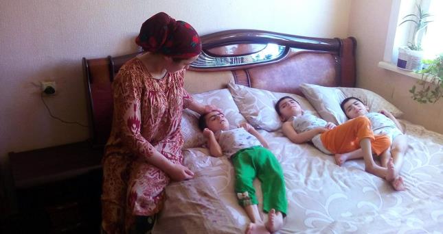 Дети должны видеть солнце. Без лекарств, без денег, без внимания: как выживают люди с ДЦП в Таджикистане