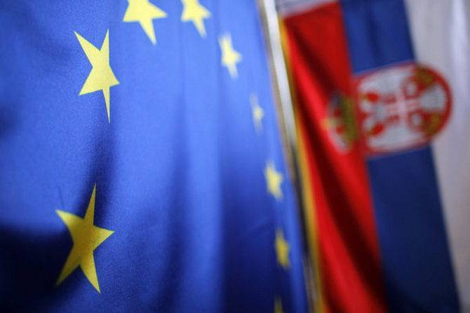 На пути евроинтеграции Сербию поджидает распад