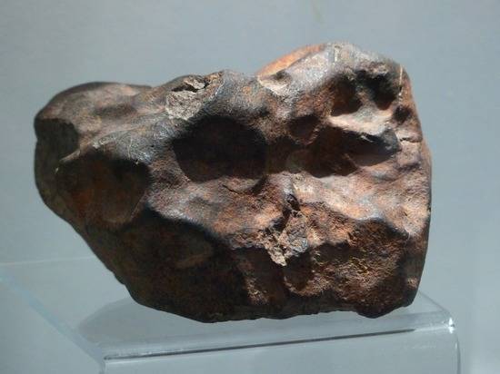 Австралиец годами хранил метеорит, посчитав его золотым самородком
