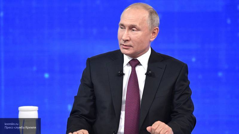 Путин поручил кабмину решить вопрос с отменой штрафов, которые фиксировали с нарушениями