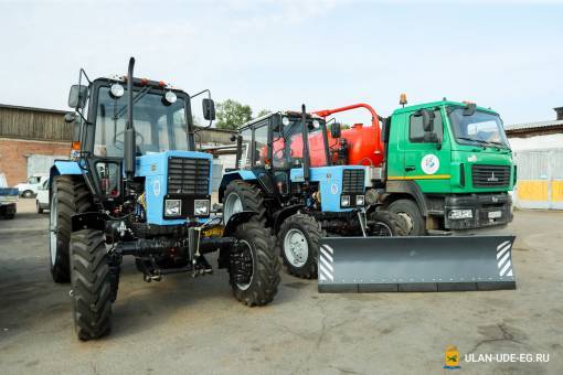 Мэрия Улан-Удэ прикупила два новых трактора за три с лишним миллиона рублей
