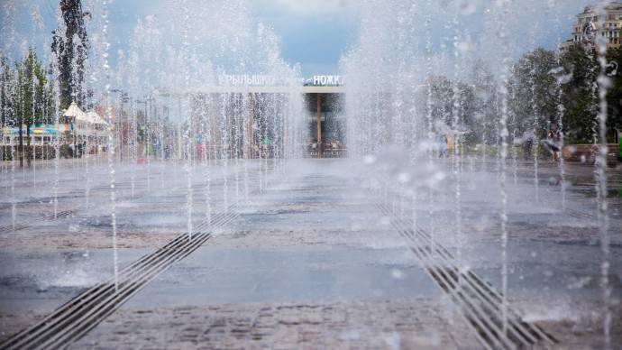 В столичном парке открылся новый сухой фонтан