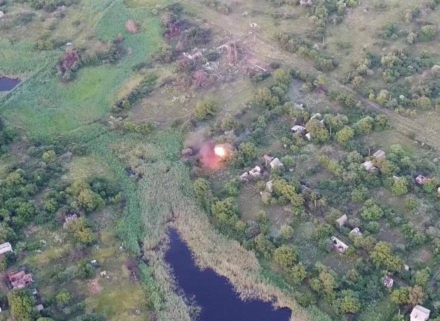 ООС: ВСУ точным ударом уничтожили штаб боевиков (видео)