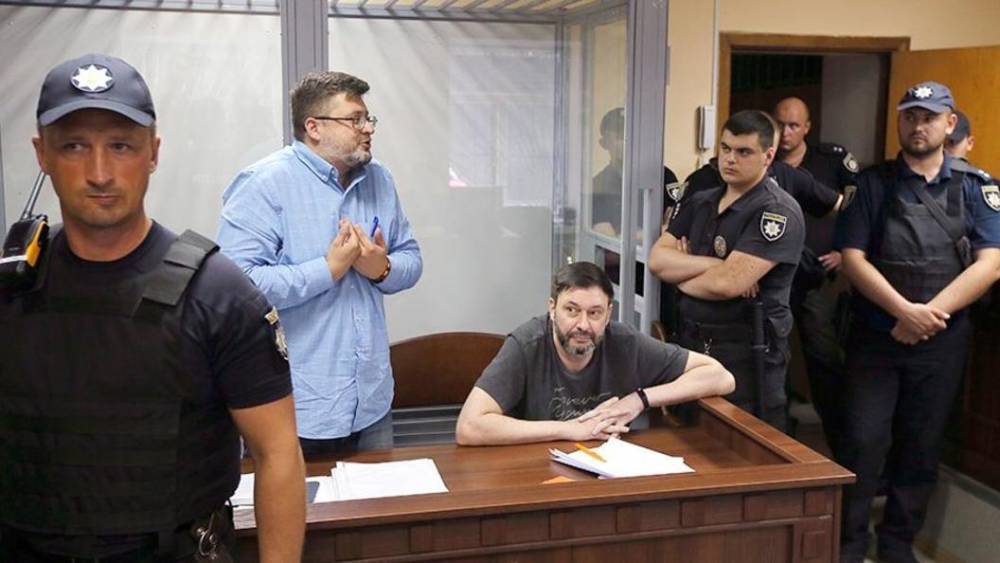 Адвокат Вышинского одной фразой "зарубил" инициативу Киева об обмене