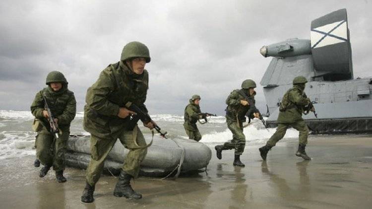 Корабли Каспийской флотилии приняли участие в проверке боевой готовности