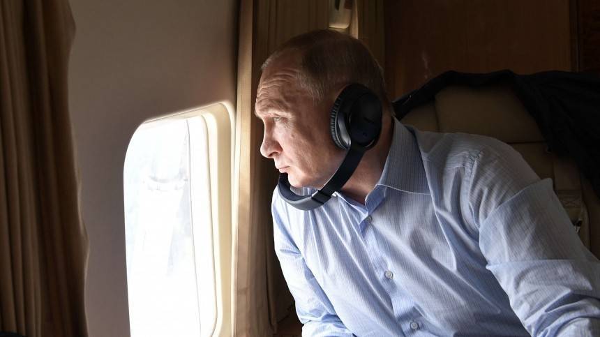 Видео: Путин на вертолете облетел Иркутскую область