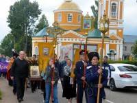 В день памяти святых Царственных Страстотерпцев в городе Бологое прошёл крестный ход - ТИА