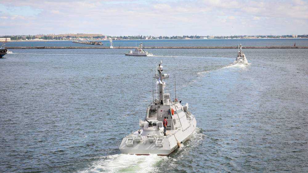 Военные учения "рыбацкой лодки": В Китае оценили маневры Украины и США в Черном море