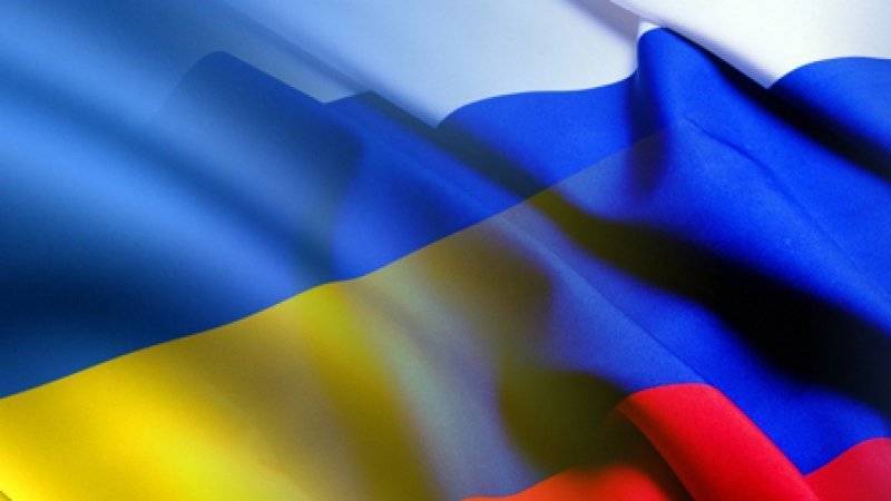 Помощник Зеленского заявил, что России и Украине нельзя воевать