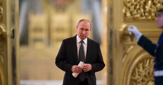 Россия готовит реформу Конституции, чтобы продлить власть Путина