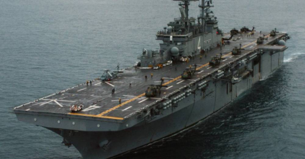 Корабль ВМС США сбил иранский беспилотник в Ормузском проливе