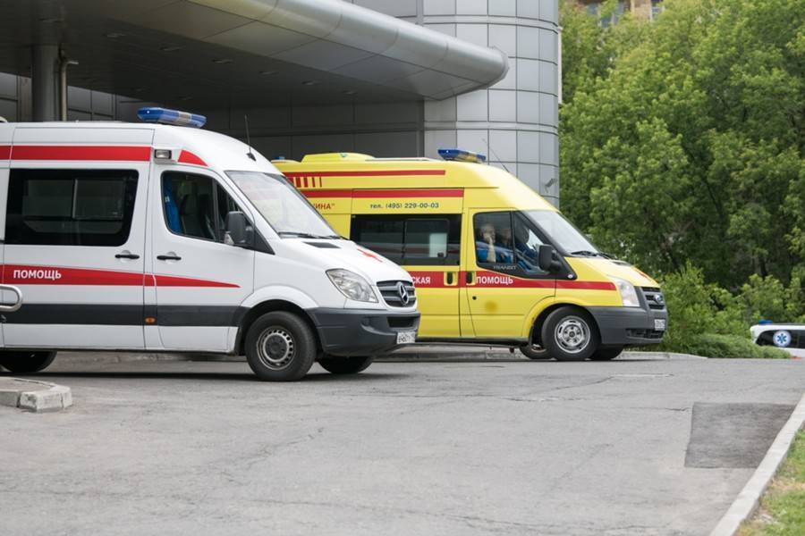 Московские врачи спасли жизнь упавшему с пятого этажа пациенту