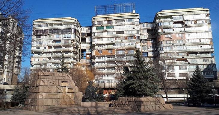 Конкурс на эскиз обновленного фасада для ЖК «Три богатыря» проведут в Алматы