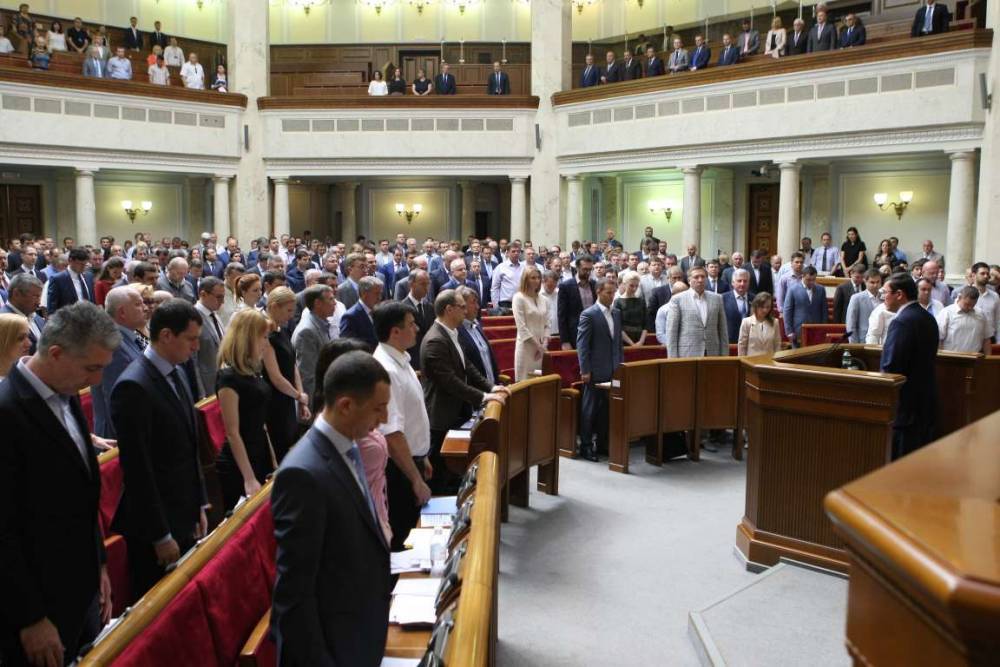 Свежий рейтинг выборов в Раду: Гриценко, Вакарчук и Зеленский оставили Порошенко ни с чем