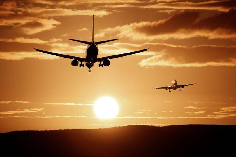 Ученые: Самолеты влияют на глобальное потепление сильнее углекислого газа