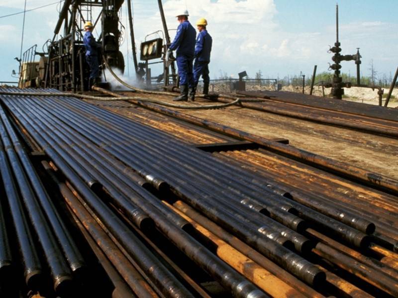 ОПЕК окончательно согласовала решение о продлении сокращения добычи нефти