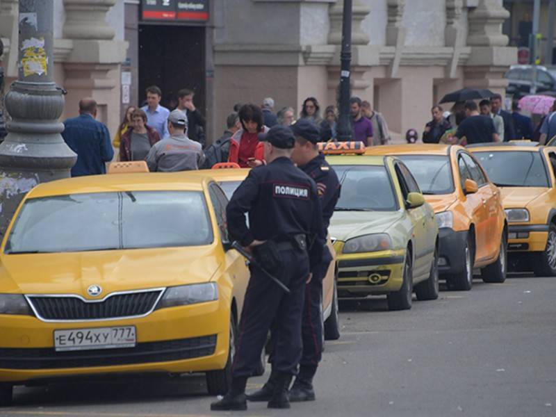 Московский таксист отравил пассажира