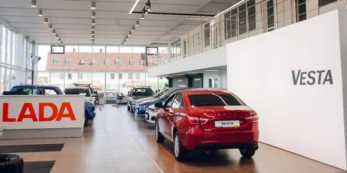 АвтоВАЗ поднял цены на самые популярные модели Lada :: Autonews