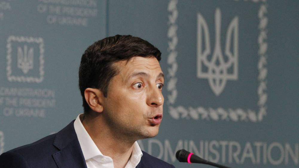 Невежда против государственника. Зеленского открыто оскорбил глава украинской делегации ПАСЕ
