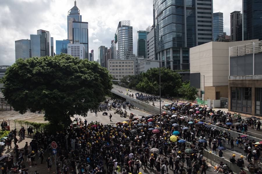 В Гонконге объявили красный уровень тревоги из-за протестов