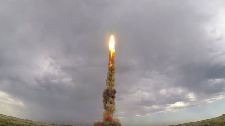 Видео испытаний новой ракеты системы ПРО появилось в сети