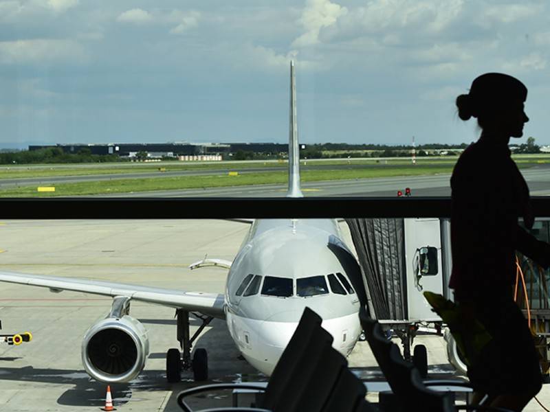 Ростуризм следит за ситуацией с отменой авиарейсов в Чехию