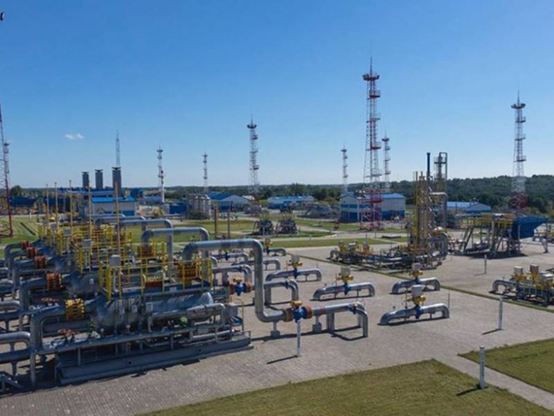 «Газпром» выдавливает американский СПГ из Европы