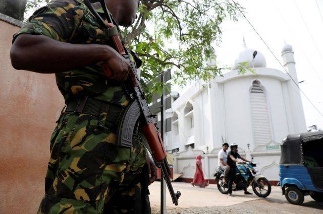 Экс-глава полиции Шри-Ланки арестован по делу о терактах