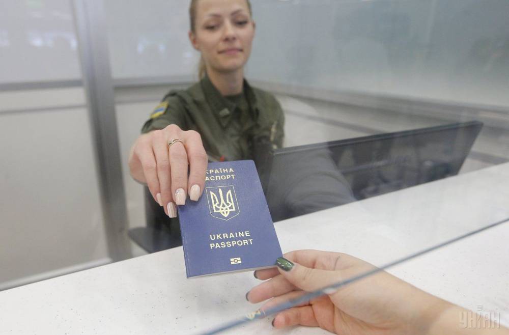 Украина потеряла безвиз: страны закрыли свои границы и изменили правила