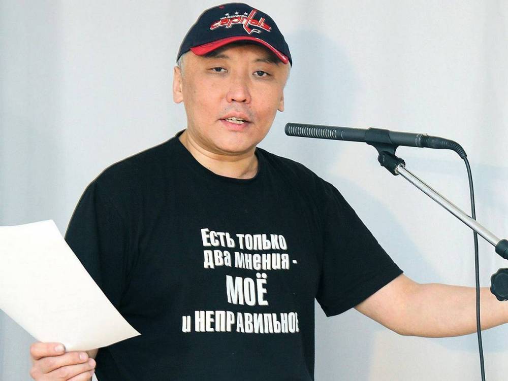 «Важно не перекормить население»: Известный режиссёр из Бурятии прокомментировал выборы мэра Улан-Удэ