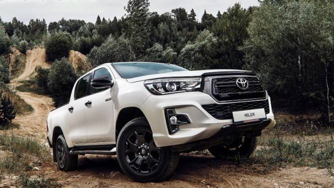 Toyota Hilux получил новую топ-версию в России
