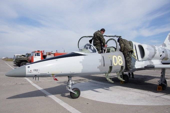 На Украине упал учебно-тренировочный самолет Л-39