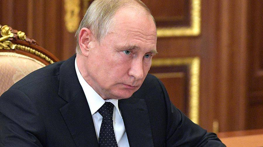 Путин поручил проработать вопрос о статусе дагестанских ополченцев