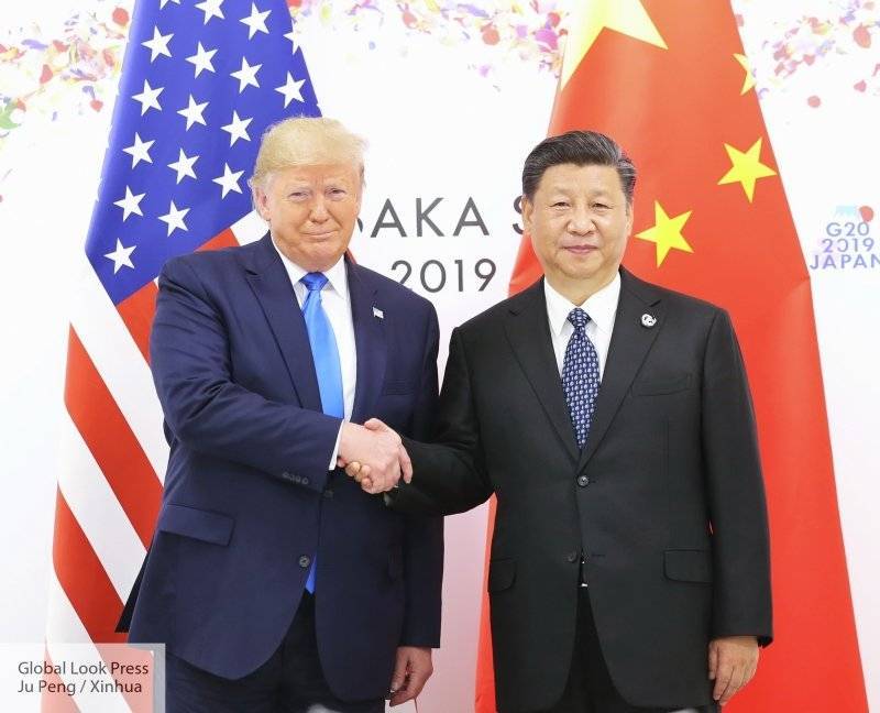 Си Цзиньпин призвал Трампа смягчить санкции против Северной Кореи