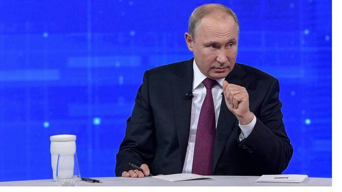 Путин принял решение отменить участие в форуме "Реки России"
