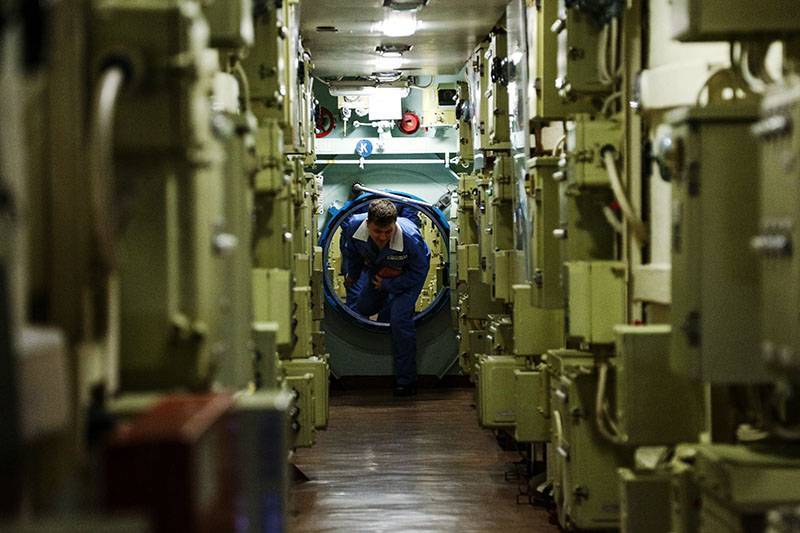 При пожаре на глубоководном аппарате ВМФ России погибли 14 моряков