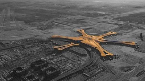 В Китае построили крупнейший в мире аэропорт