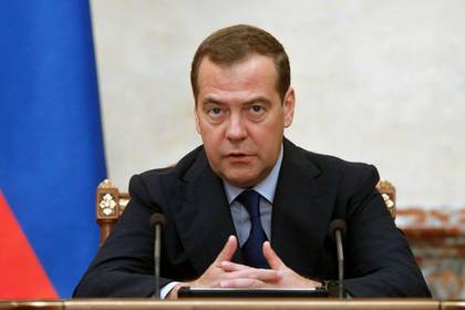 Медведев предложил уголовно наказывать за срыв работы по нацпроектам
