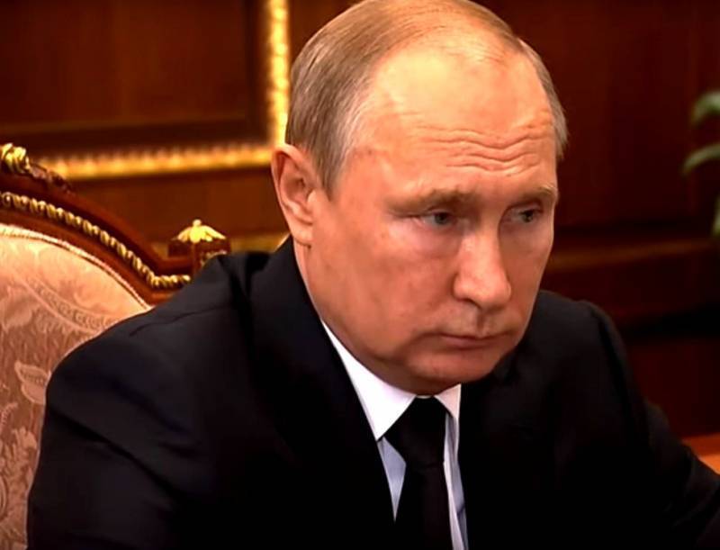 Путин отреагировал на гибель моряков-подводников