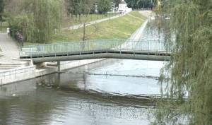 Деревянный мост в Детском парке Орла отремонтируют до 5 августа