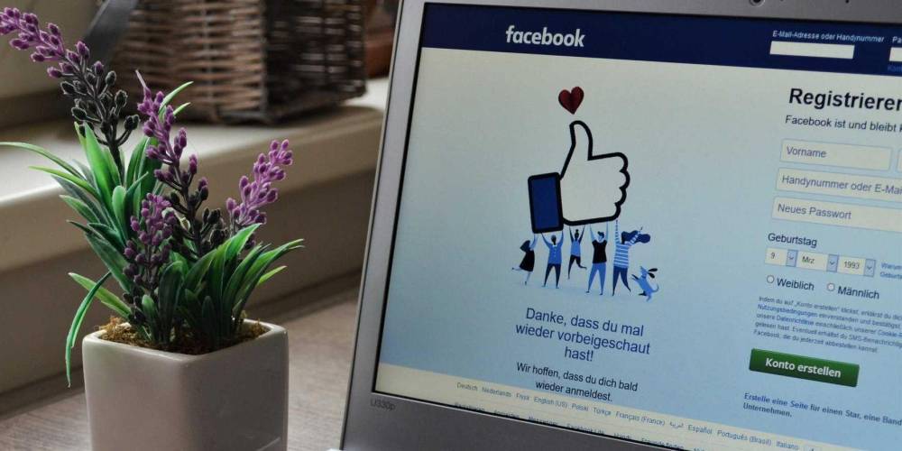 Германия оштрафовала Facebook на 2 млн евро