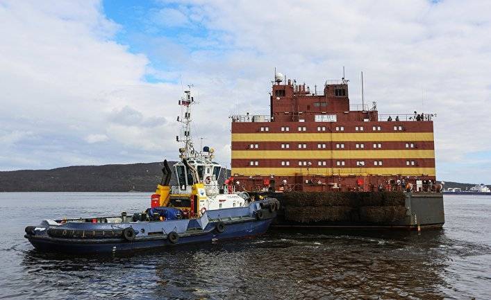 Vice (США): Россия собирается транспортировать свой «плавучий Чернобыль» через полярный круг в Арктику