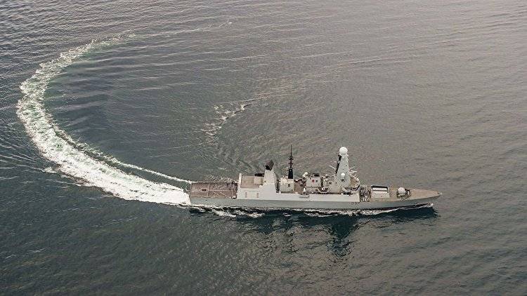 В Черное море вошли два боевых корабля НАТО