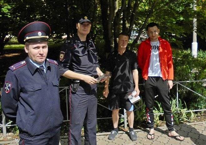 Полицейские вышли на улицы Рязани, чтобы предупредить людей об опасности