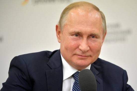 Путин: серьезно ограничивать цены на топливо опасно