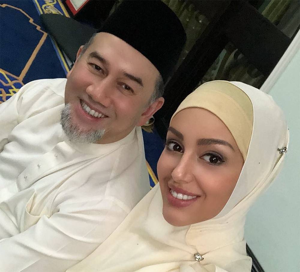 Суд сделал официальное заявление о разводе "Мисс Москвы" и экс-короля Малайзии