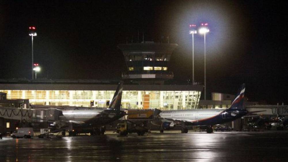 Эвакуация пассажиров из самолета в «Шереметьево» попала на видео