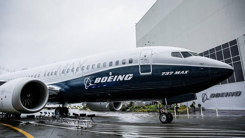 Boeing потратит $5 миллиардов на покрытие убытков своих клиентов (Видео)